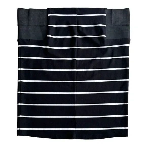 TORRID‎ Black and White Stripe Pull On Pencil Skirt Size 3 - Picture 2 of 9